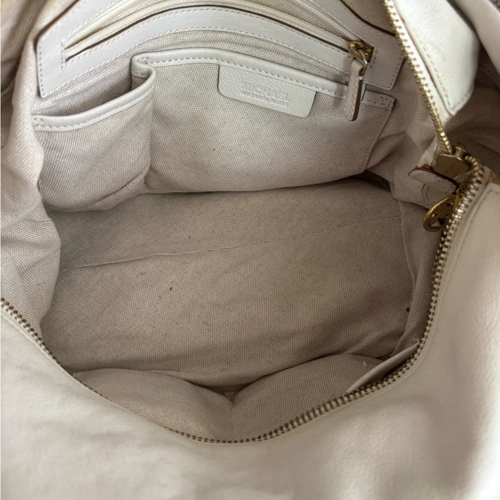 Michael Kors Cream Leather Downtown Hudson Shoulder Bag with Gold Accents